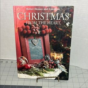 Better Homes And Gardens Christmas From The Heart Book - Red and Green